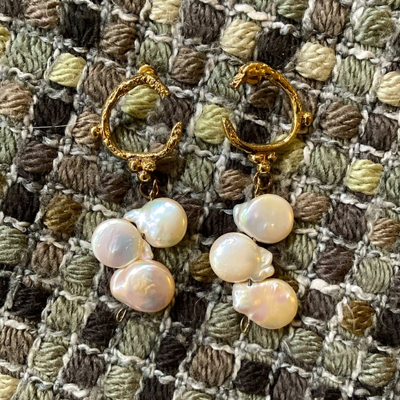 Pamela Card Three Graces Earrings Gold Pearl Never Worn - Picture 1 of 6